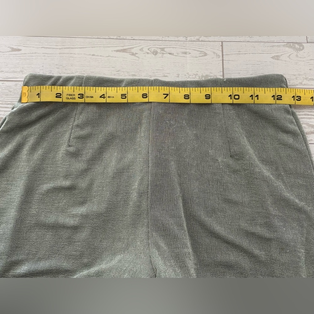 Lost + Wander Wild Sage Pants NWT - Picture 11 of 11